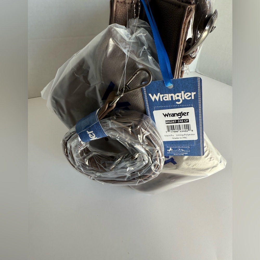 Wrangler Tote Bag for Women Western Cowhide Purse and Wallet Set - Picture 5 of 11